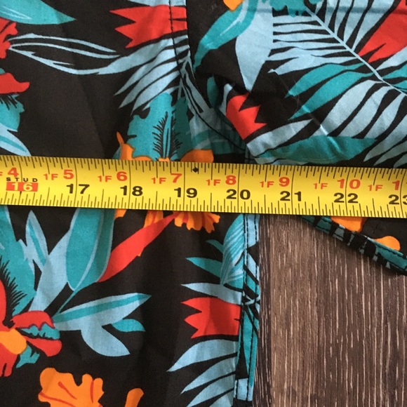 Hawaiian Coastal Shirt Size Medium Men’s - Picture 3 of 8